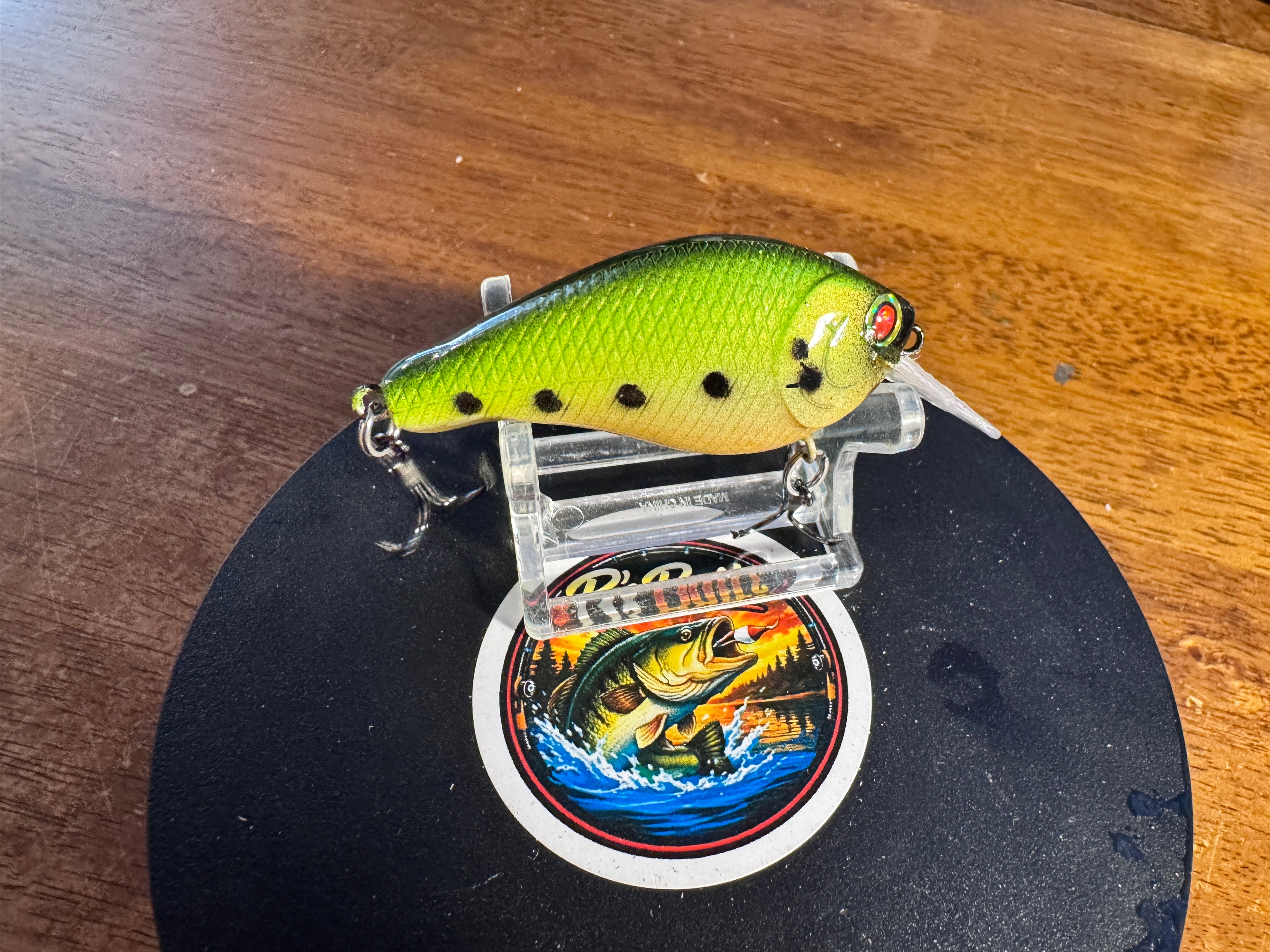 Custom painted 1.5 square bill